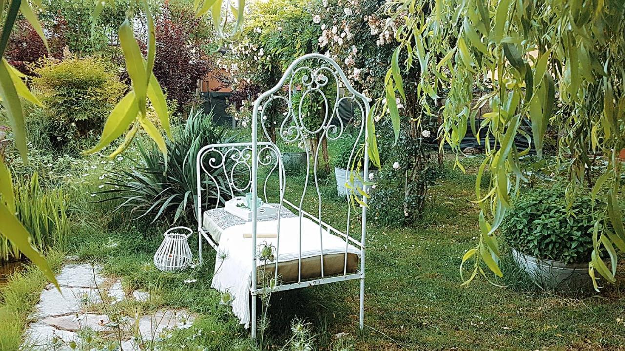 Garden Loft Bed & Breakfast Baricella Bagian luar foto